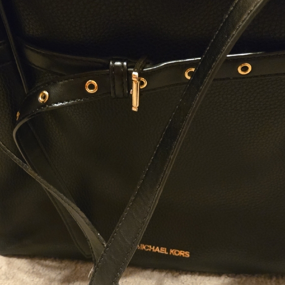 Michael Kors Handbags - Michael Kors Black Leather Tote Bag
